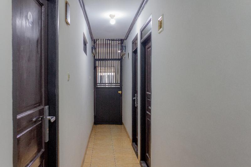 Oyo 649 K68 Residence Джакарта Екстер'єр фото